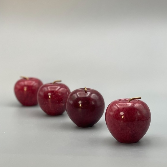 Onyx Red Apple, Solid Stone (1 apple per order) - Picture 6 of 7